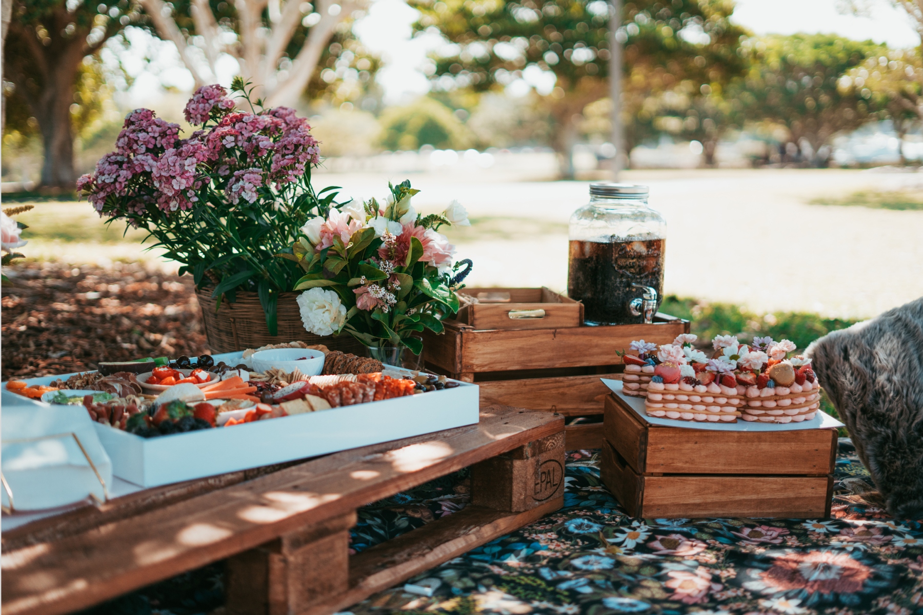 7 Outdoor Summer Party Ideas Youll Love Paperless Post