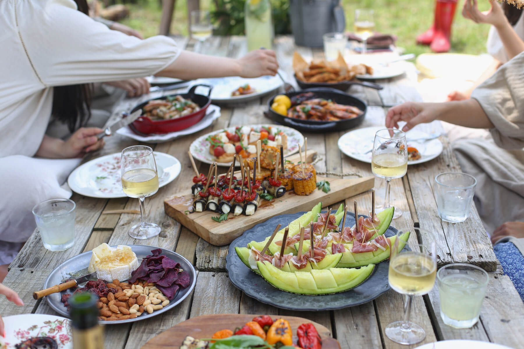 Dinner Party Themes For Adults 23 Best New Year S Eve Party Ideas In